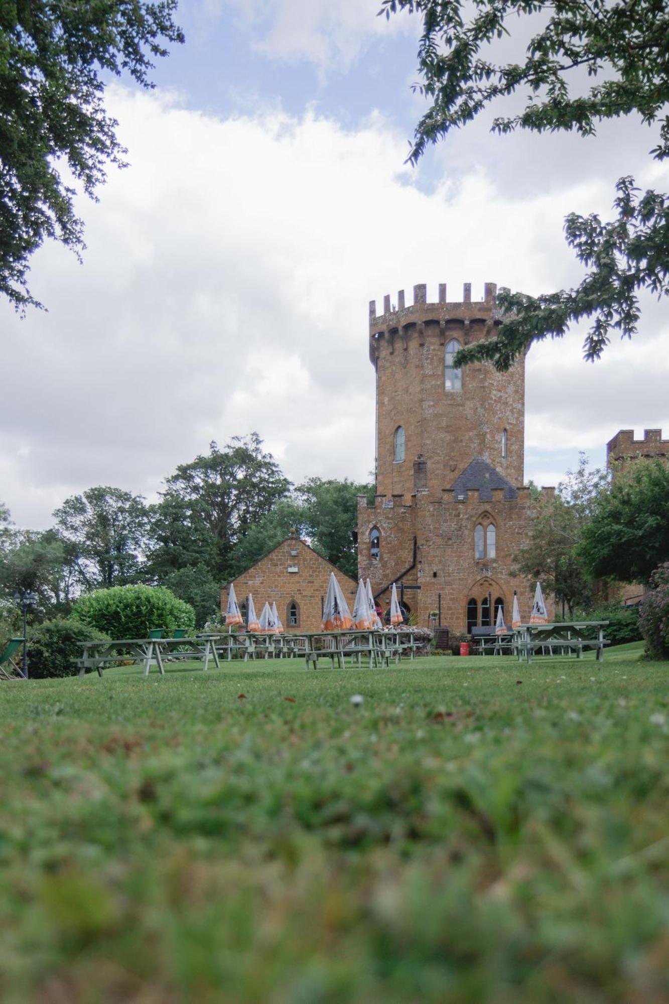 Castle At Edgehill Hotel Ratley Exterior photo