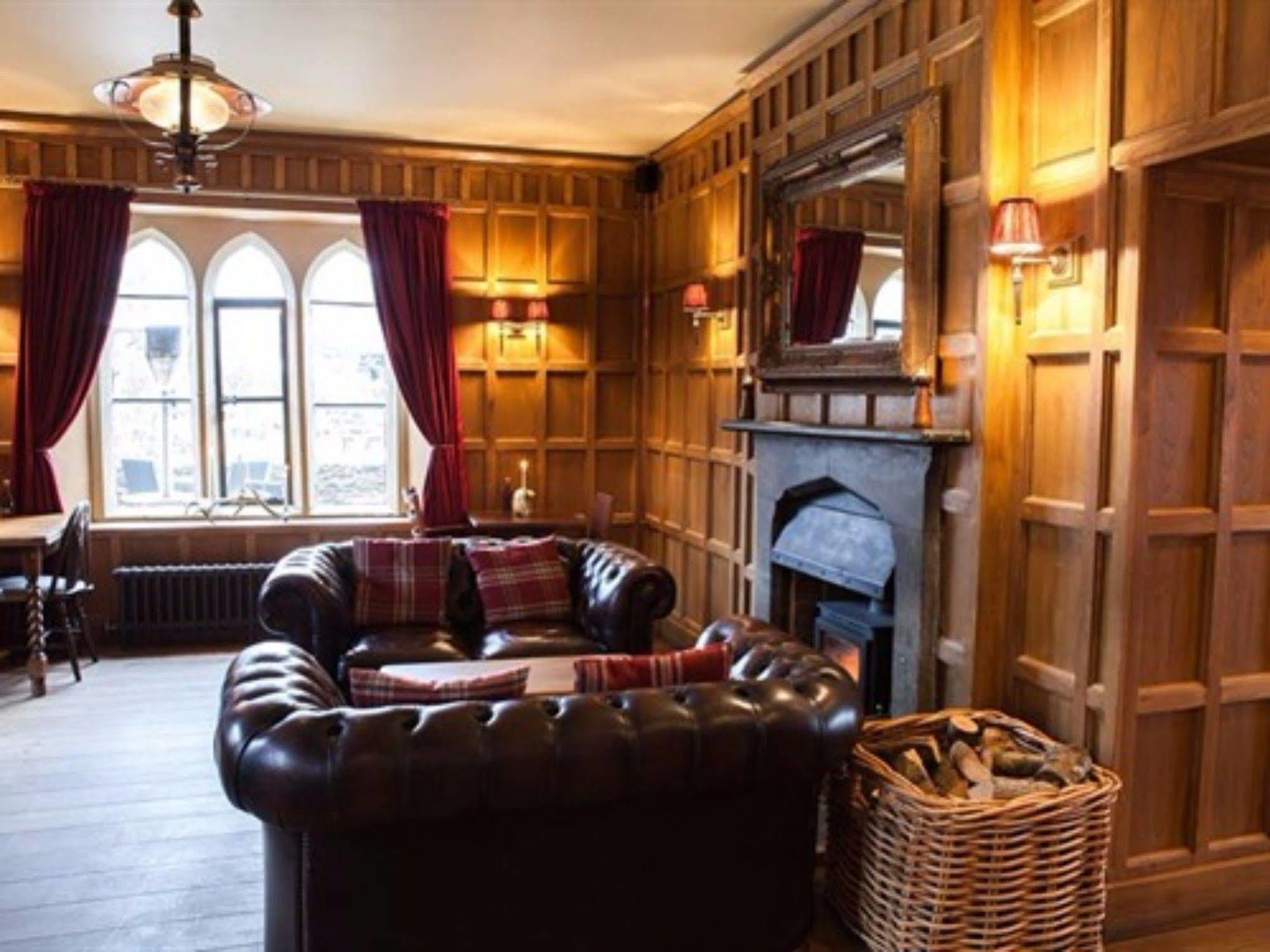 Castle At Edgehill Hotel Ratley Exterior photo